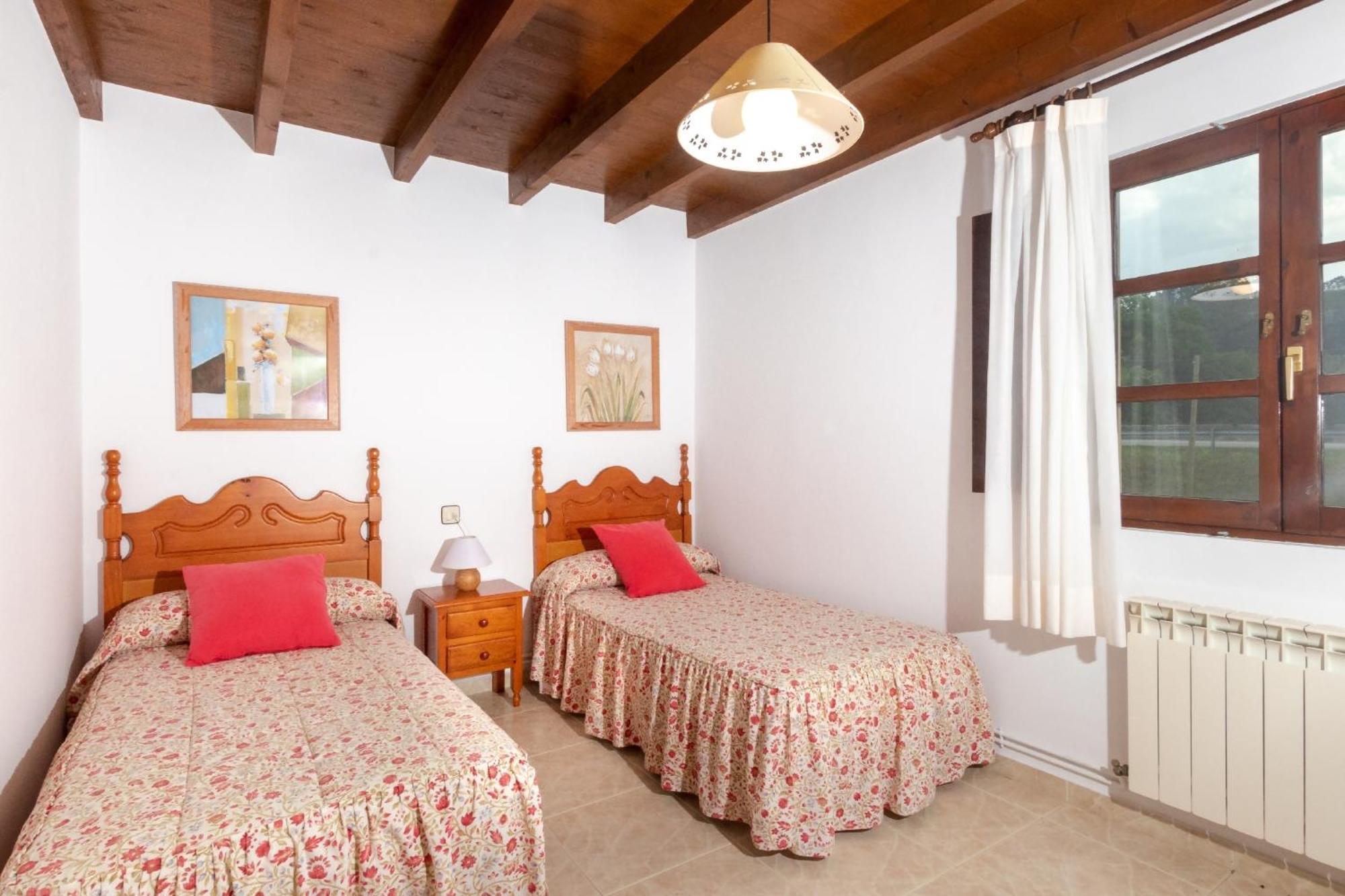 Apartamentos El Acebo Navés المظهر الخارجي الصورة