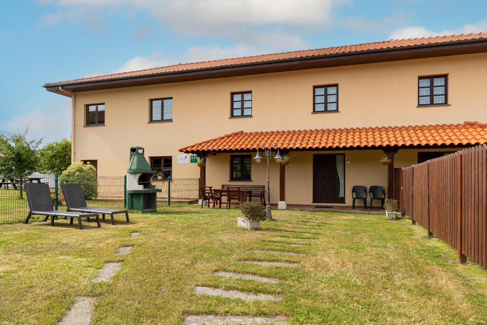 Apartamentos El Acebo Navés المظهر الخارجي الصورة